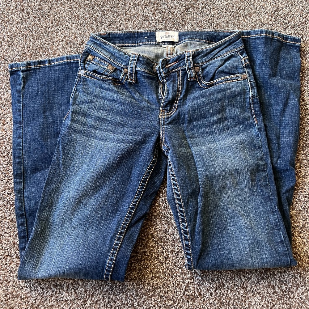 Shyanne Jeans 27W x 32L